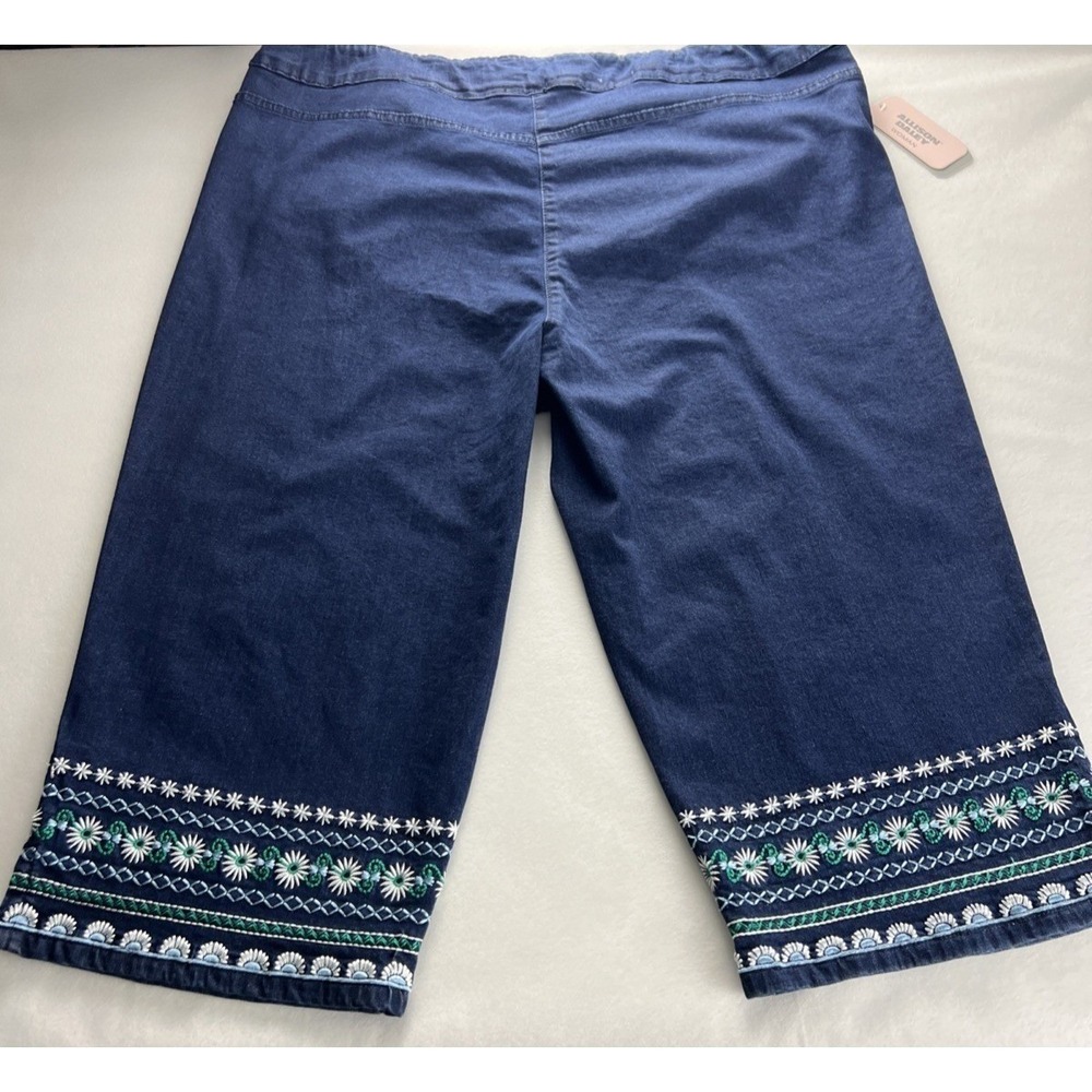 Allison Daley Womens Capri Pants 24W Floral Hem Pull-On Stretch Dk. Indigo F19 - Picture 2 of 16